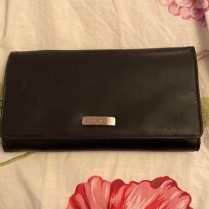 Nine West black leather trifold wallet with checkbook